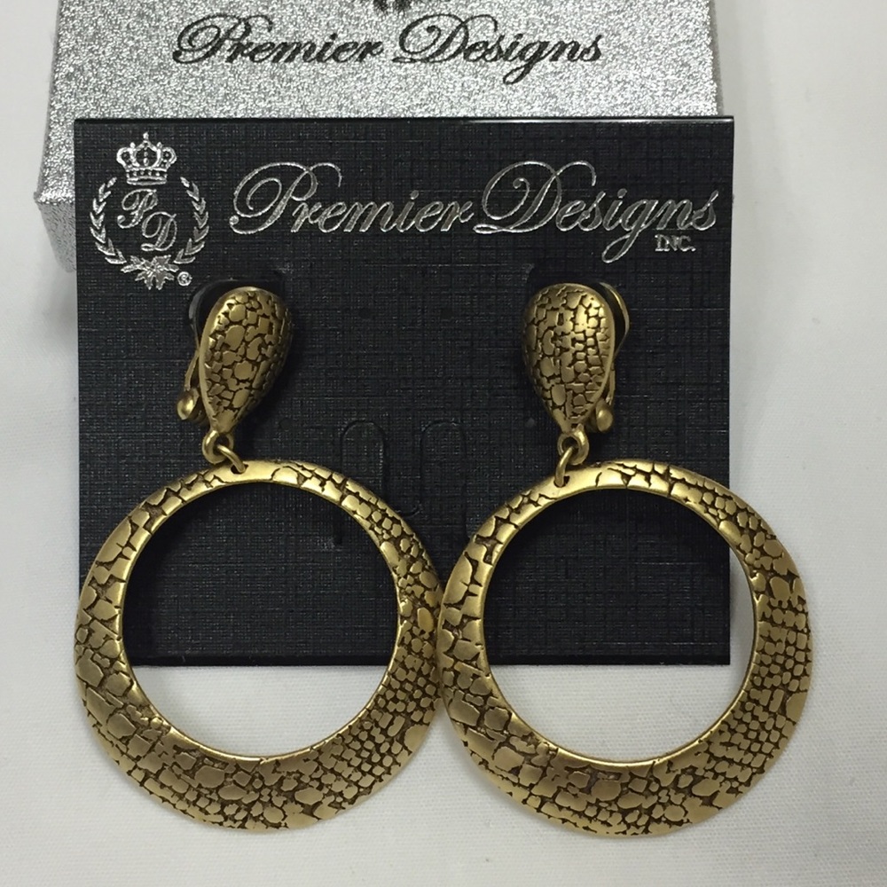 Premier Designs Gold earrings
